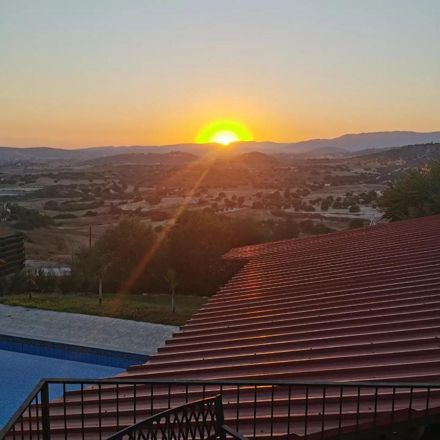 Sunset Retreat Cyprus Apartment Pentakomo Exterior foto